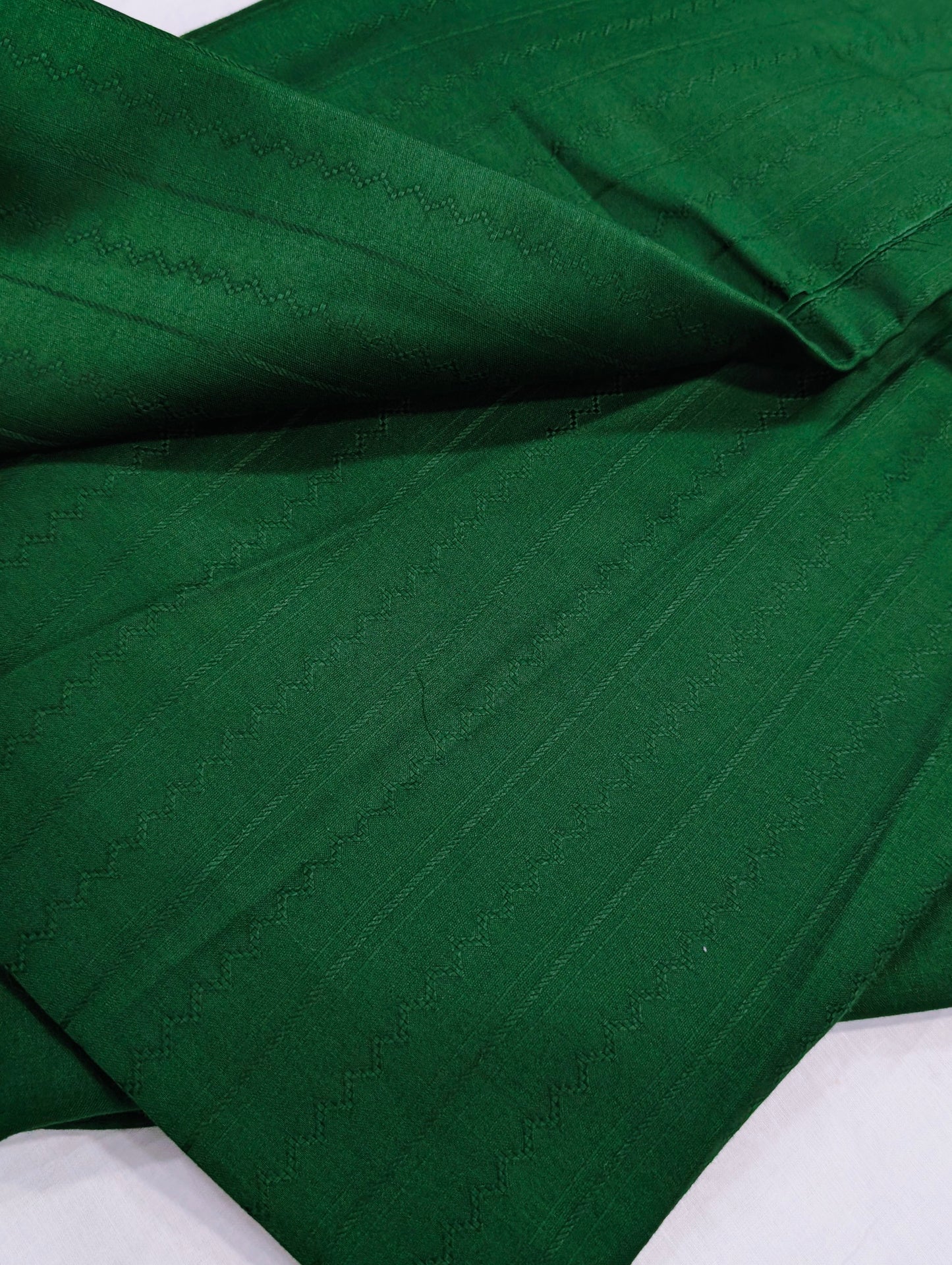 2PC SELF JAQUARD LAWN PREMIUM QUALITY SUMMER COLLECTION (BOTTLE GREEN)