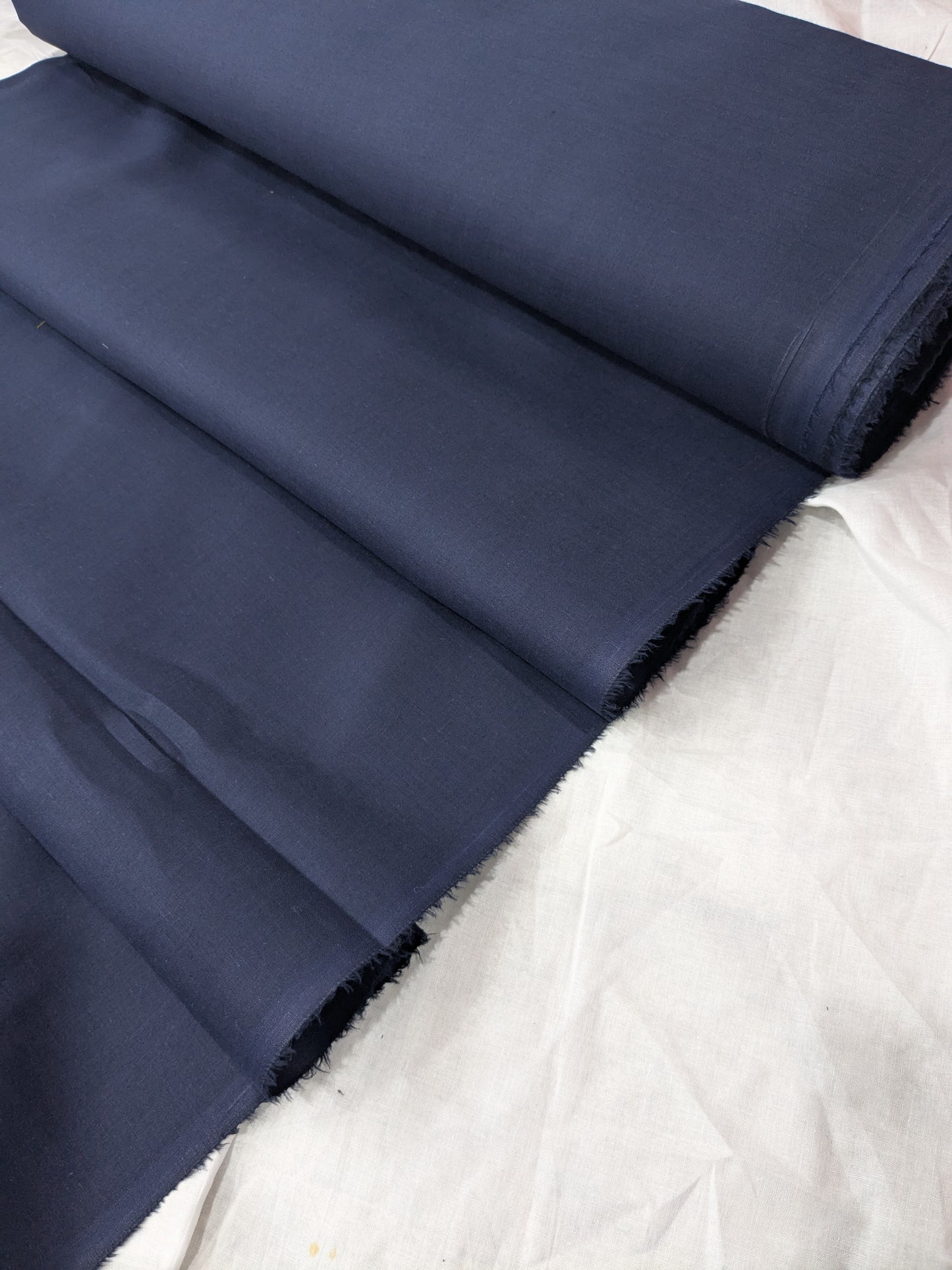 Plain Bareeza Lawn summer collection 5 metr ( NEVY BLUE) High quality