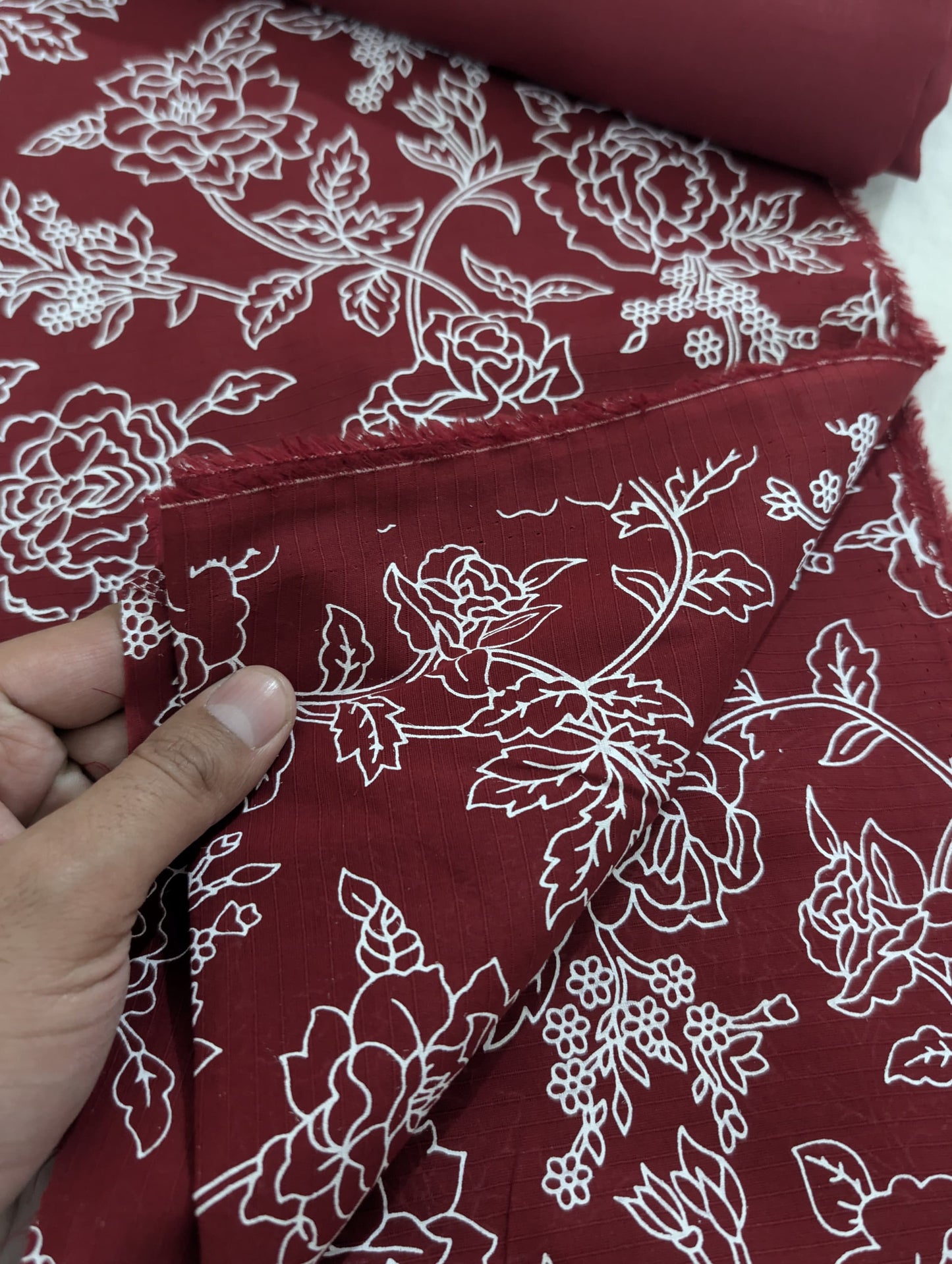 2PC MONO CHROME LAWN PRINT UNIQUE ARTICLE IN SUMMER COLLECTION 2026( MAHROON)