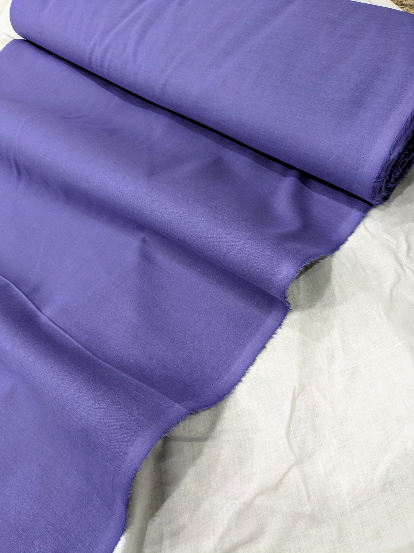 Plain Bareeza Lawn summer collection 5 metr ( Royal LAVENDER)High quality