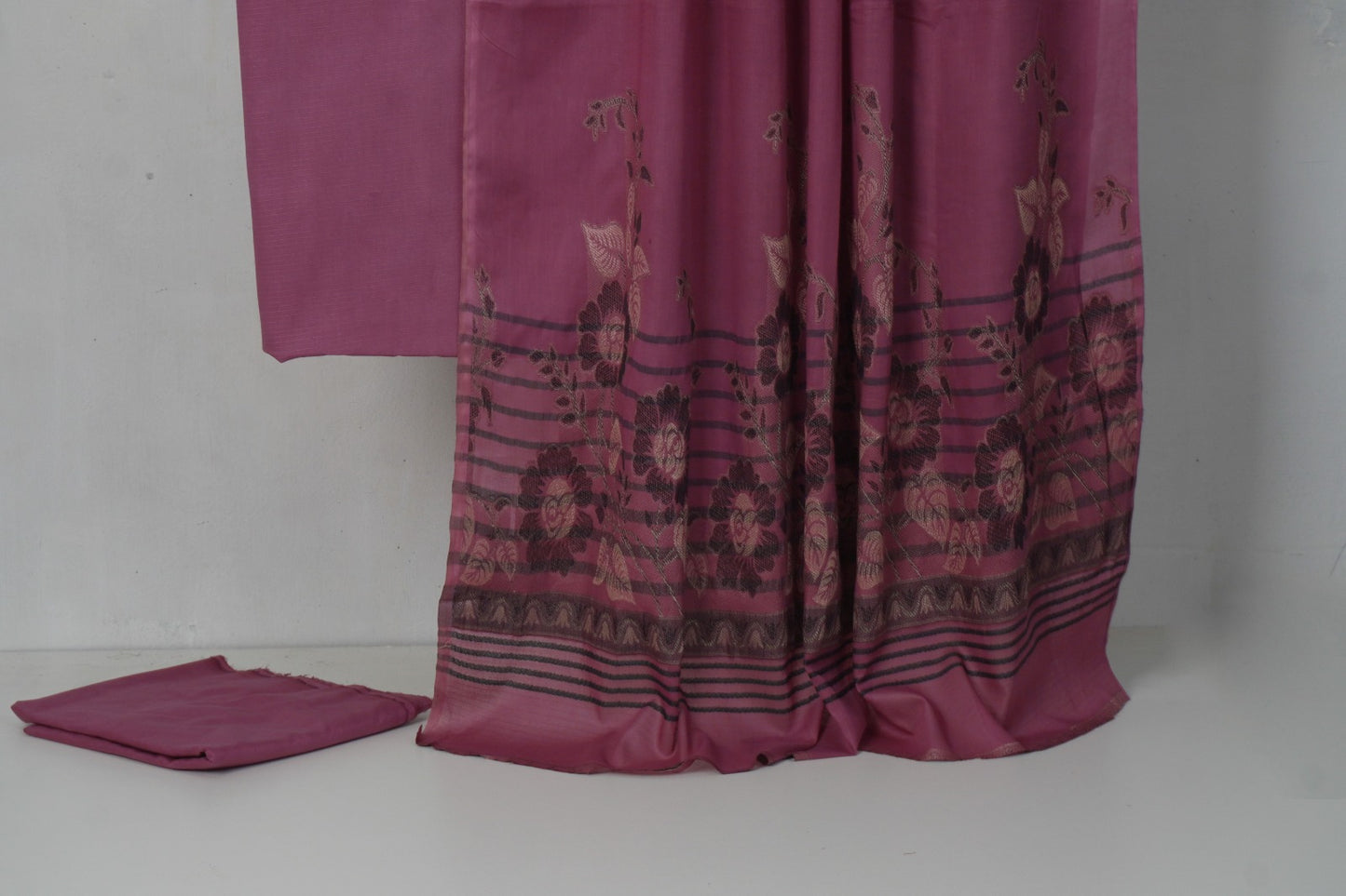 3PC BANA DORA LAWN WITH NEW BANARSI JAQUARD PREMIUM QUALITY DUPATA (3BN00TP) TEA PINK