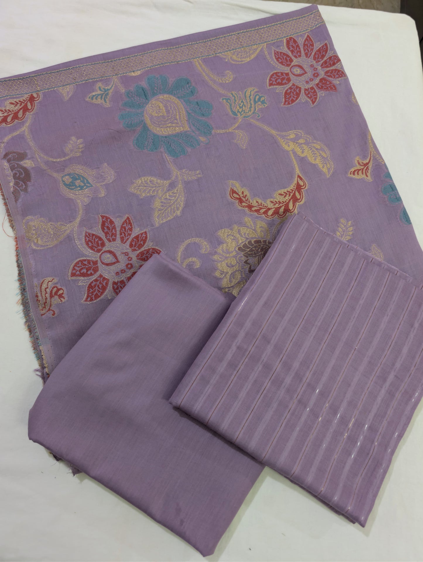 3PC MOON LIGHT LAWN WITH PREMIUM QUALITY MULTI JAQUARD BANARSI LAWN DUPATA (PURPLE LILAC)