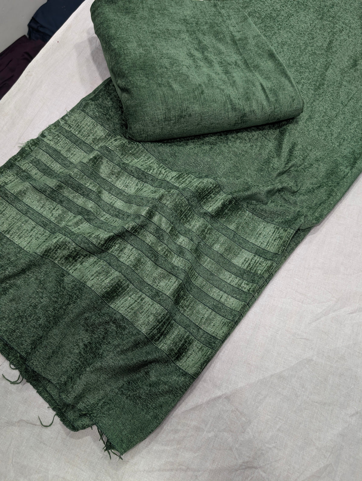 3PC SWEET LEATHER VELVET EXPORT QUALITY WINTER COLLECTION (PISTA GREEN)
