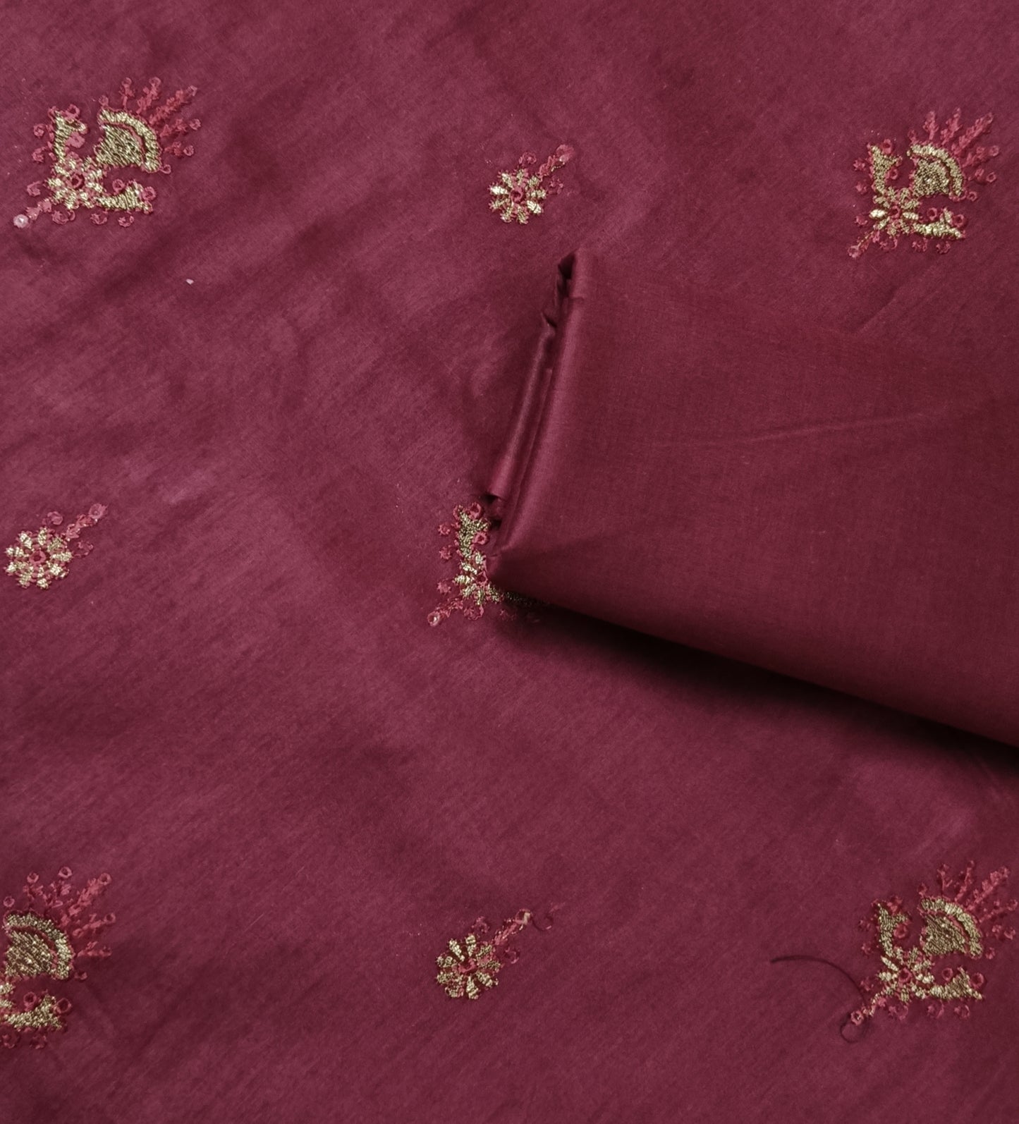2PC LAWN EMBROIDED COLLECTION 2025