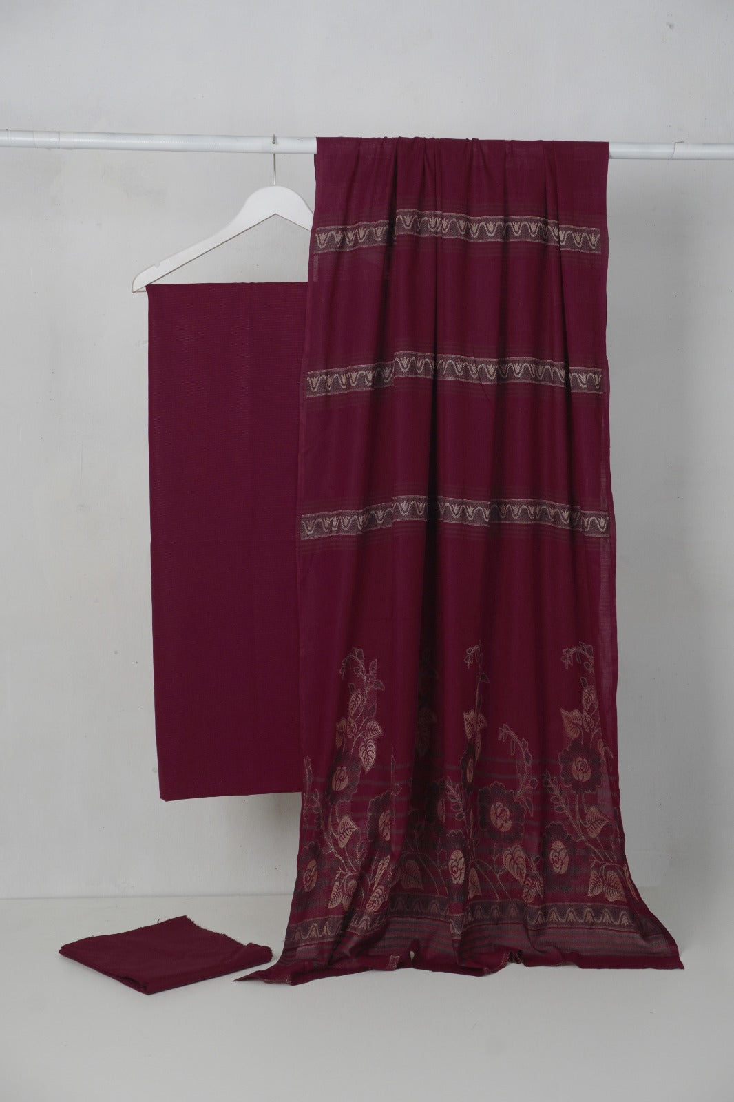3PC BANA DORA LAWN WITH NEW BANARSI JAQUARD PREMIUM QUALITY DUPATA (3BN00MH) MAHROON