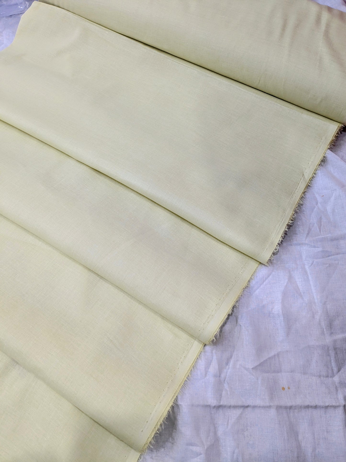 Plain Bareeza Lawn summer collection 5 metr ( CREAM WHITE) High quality