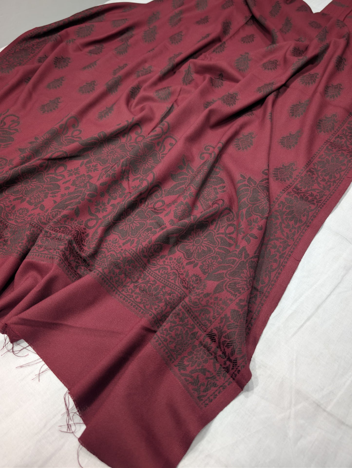 3PC MARINA MOTIF BROSHA VERY SOFT PREMIUM QUALITY WINTER COLLECTION (MAHROON)