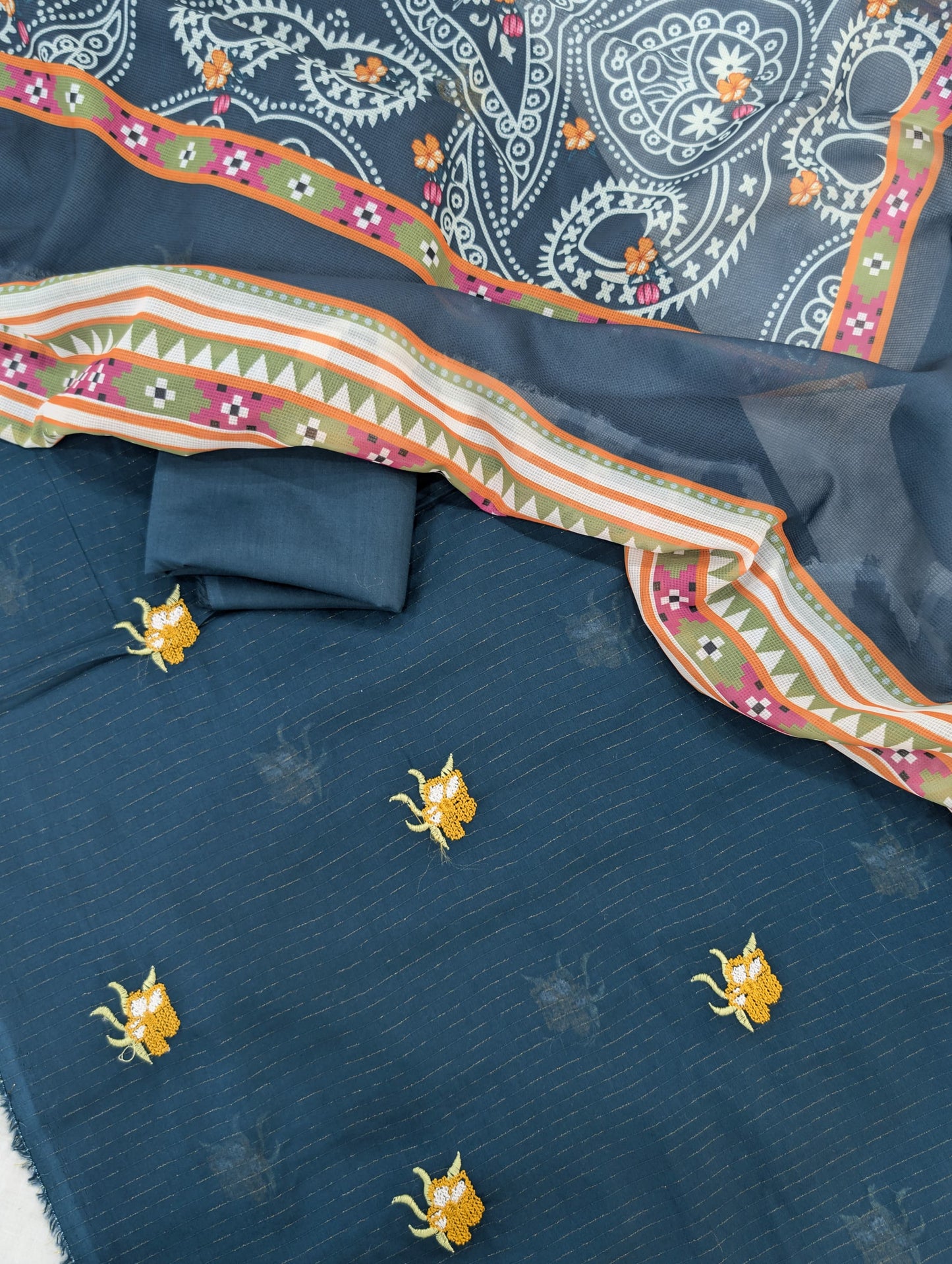 3PC CHAMKI DORYA EMBROIDED WITH SHAFOON NET PRINTED DUPATA VERY PREMIUM QUALITY SUMMER COLLECTION 2026 ( ZINC)